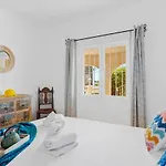 Elice - Plusholidays Villa *
