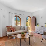 Elice - Plusholidays * Calpe