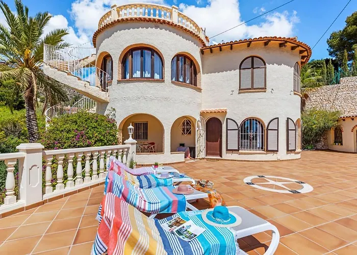 Elice - Plusholidays La Canuta