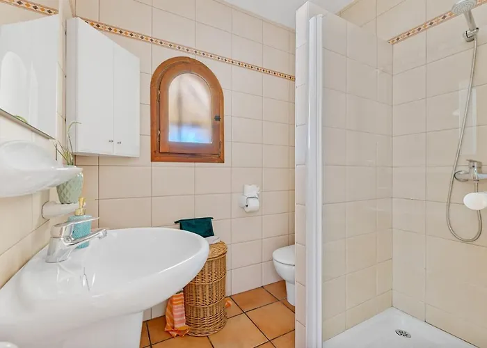 Villa Elice - Plusholidays *